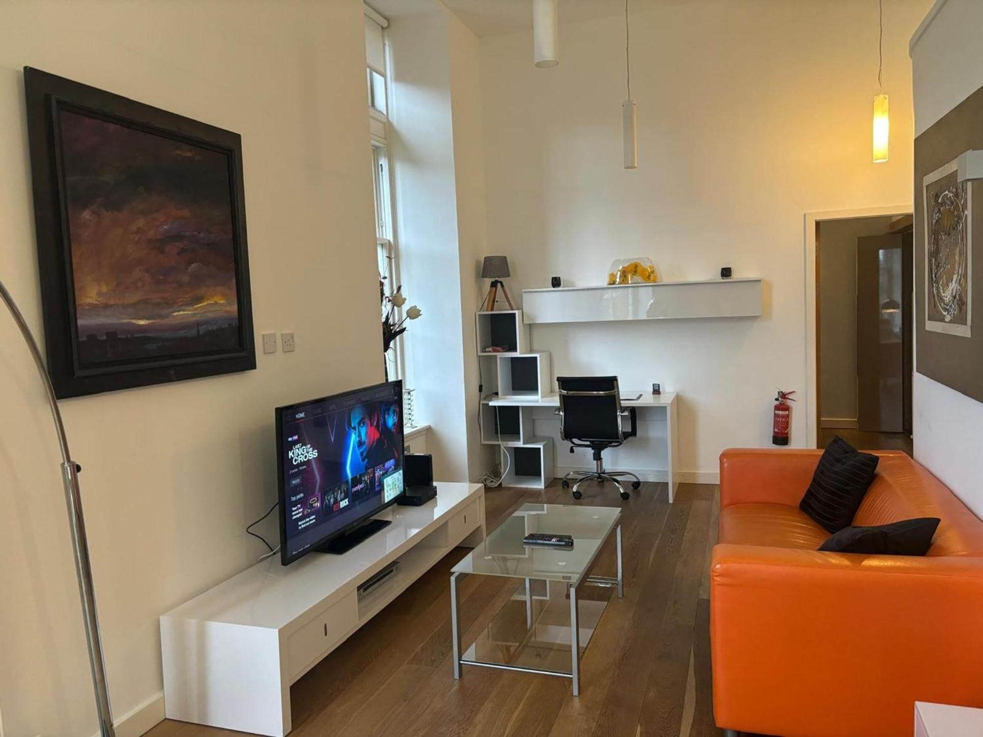 Spacious One Bed Quartermile With Breathtaking Park Views - V Edinburgh