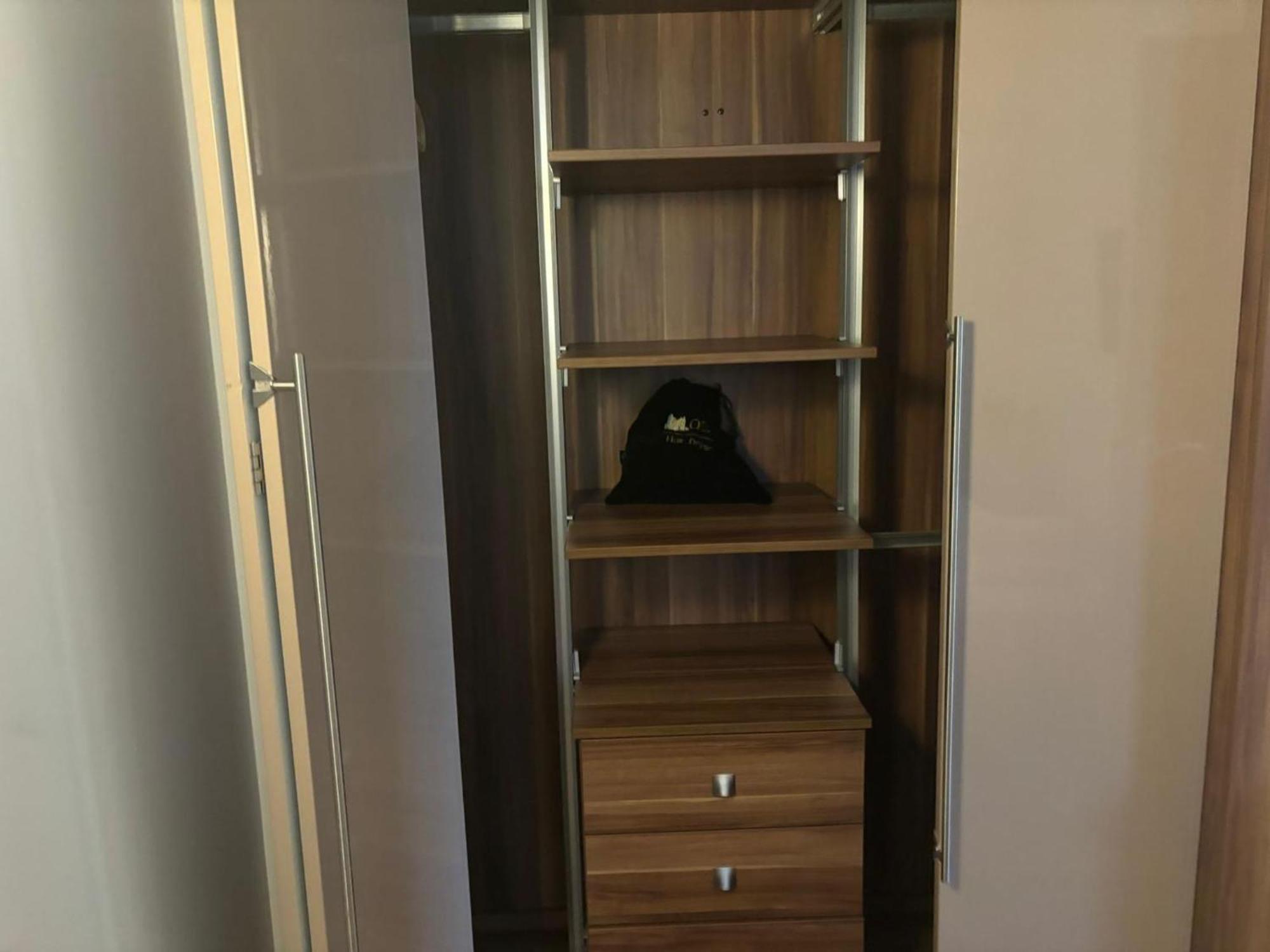 Spacious One Bed Quartermile With Breathtaking Park Views - V *